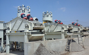 ?？?000噸石英砂現(xiàn)場(chǎng)